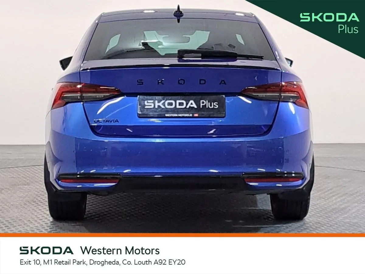 Skoda Octavia Saloon, Petrol, 2025, Blue