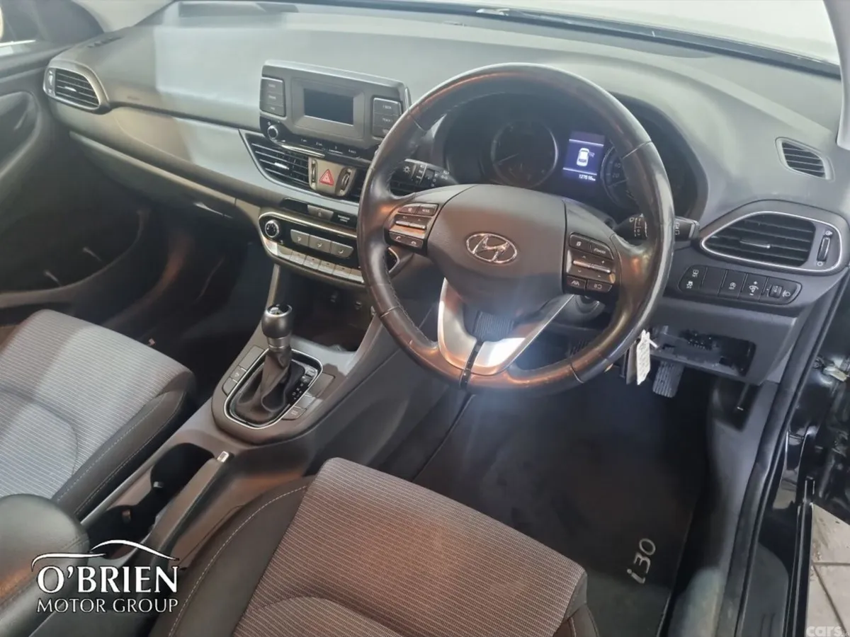 Hyundai i30 Estate, Diesel Hybrid, 2021, Black