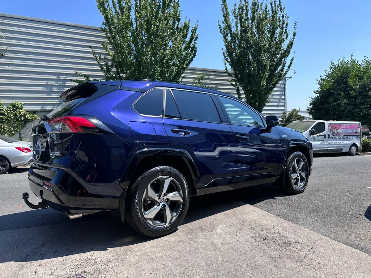 Toyota RAV4 SUV, Petrol Hybrid, 2024, Blue