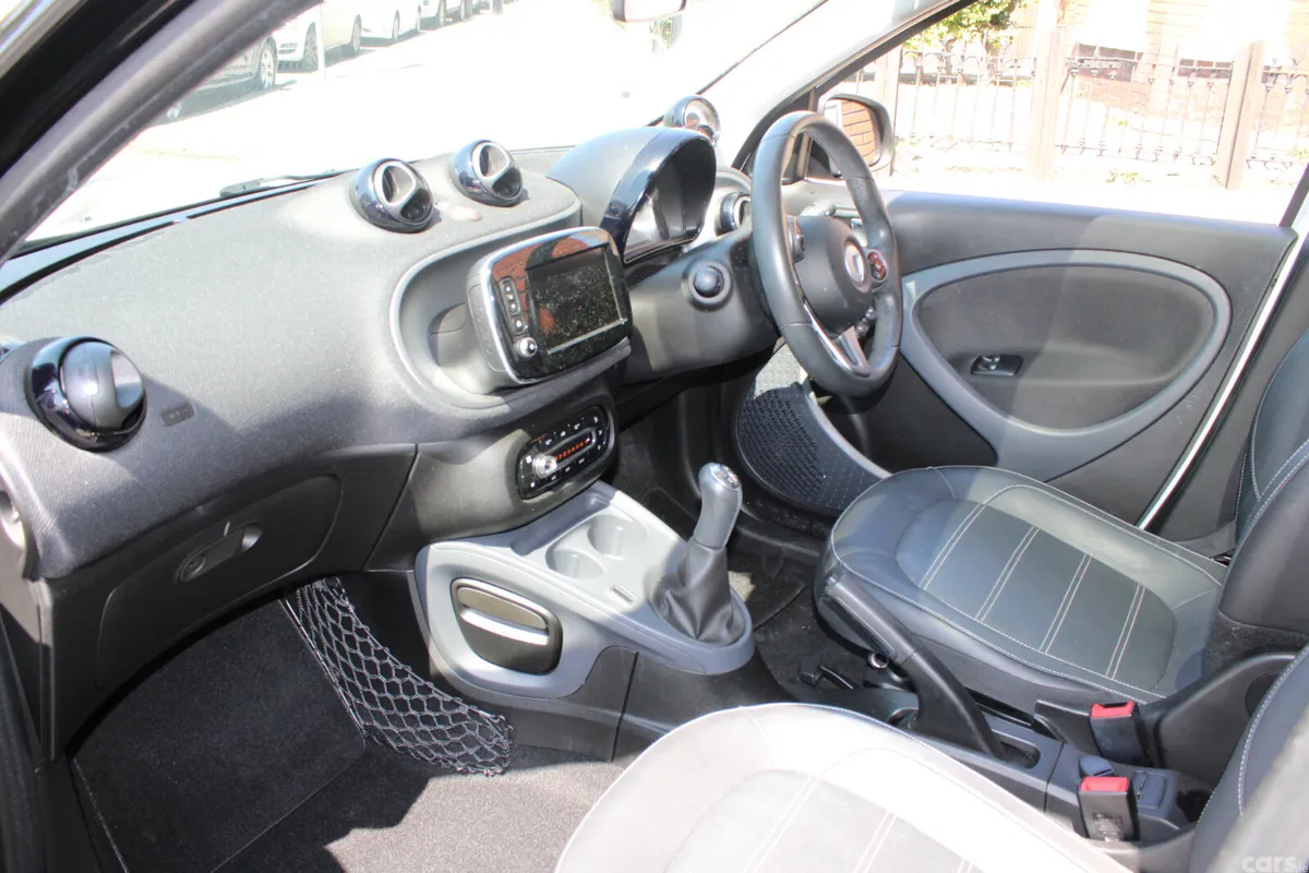 Smart Forfour Hatchback, Petrol, 2018, White