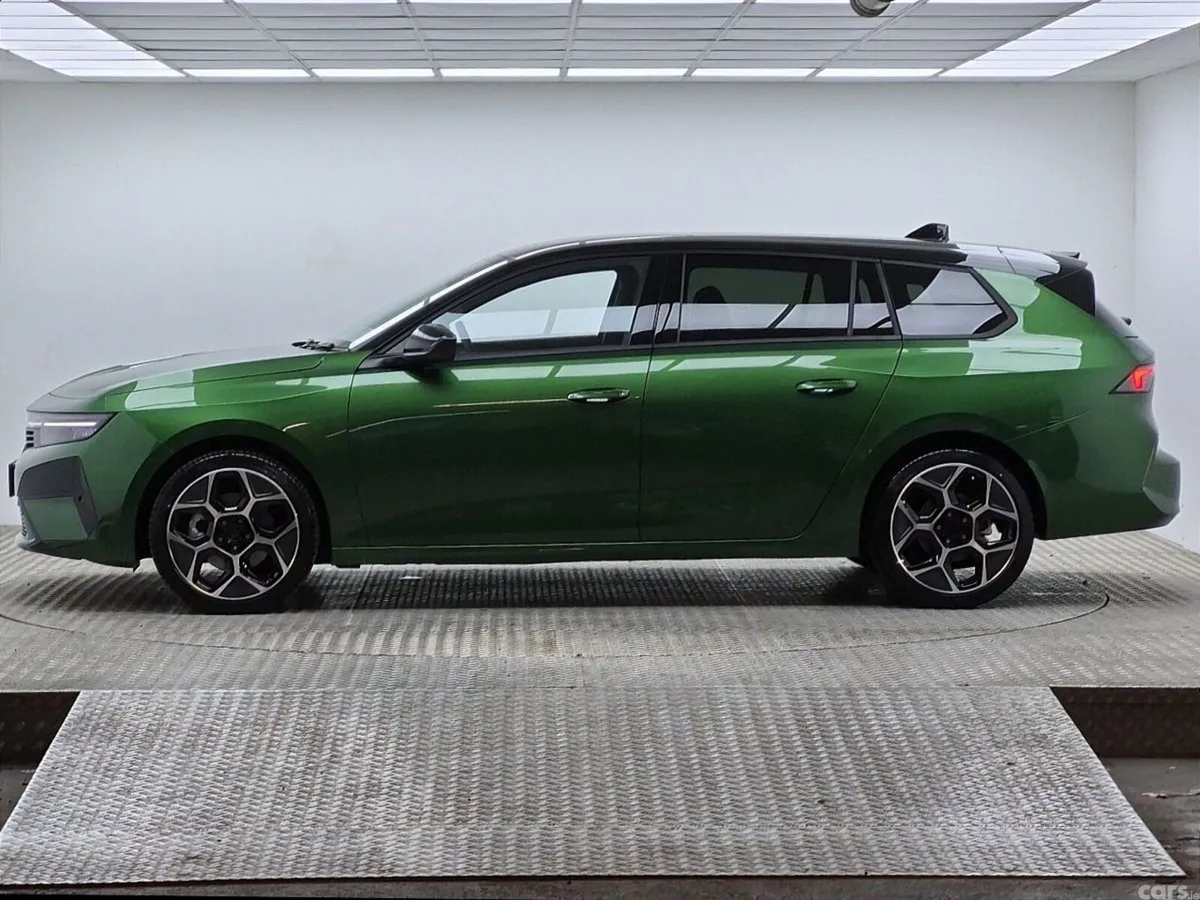 Opel Astra Estate, Diesel, 2027, Green
