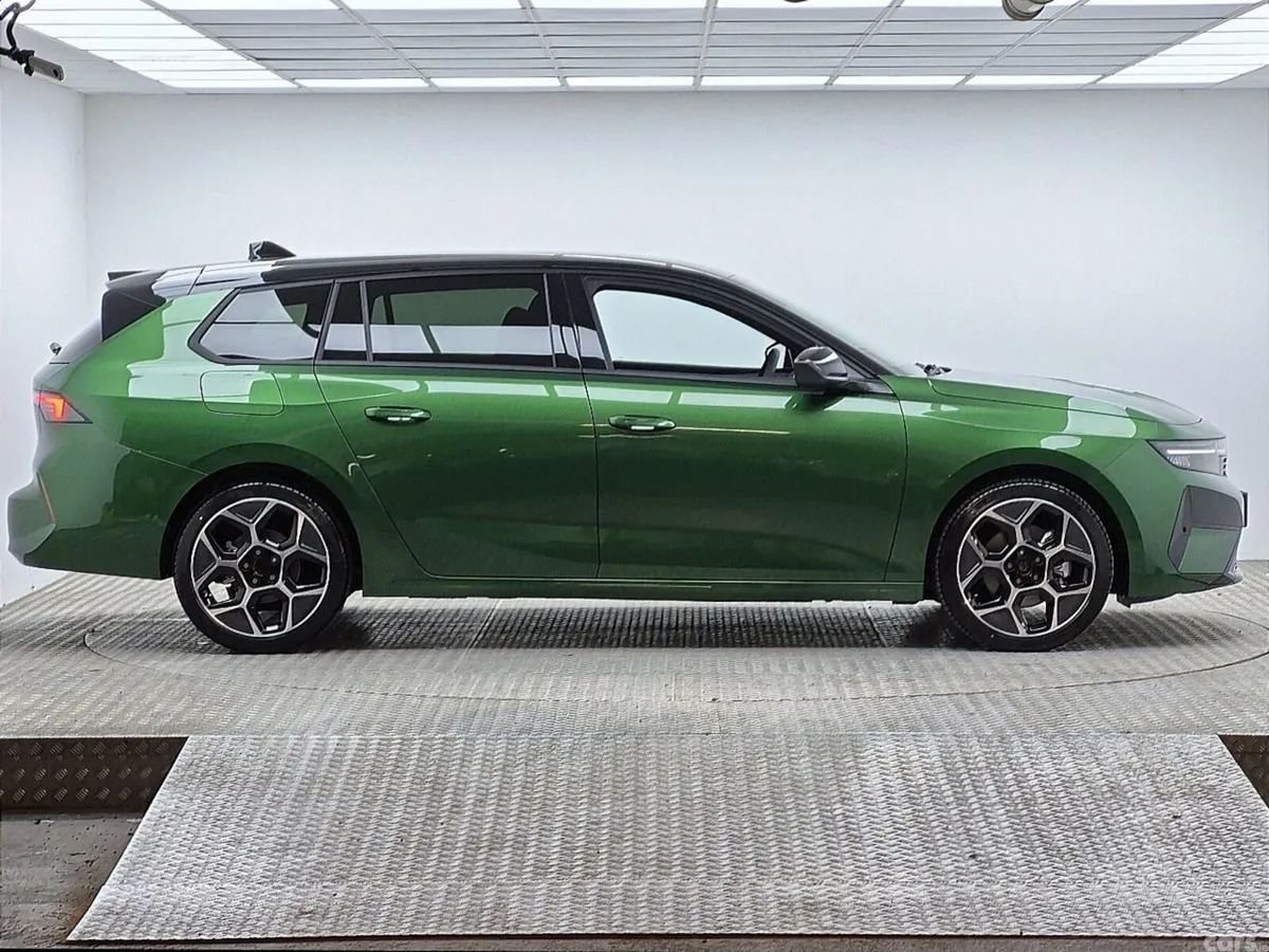 Opel Astra Estate, Diesel, 2027, Green