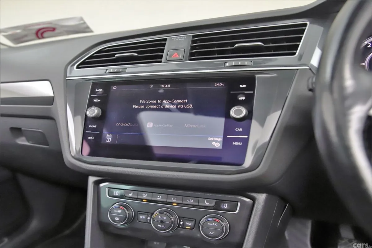 Volkswagen Tiguan SUV, Diesel, 2018, Grey