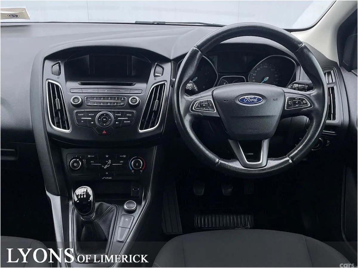 Ford Focus Hatchback, Petrol, 2017, Black