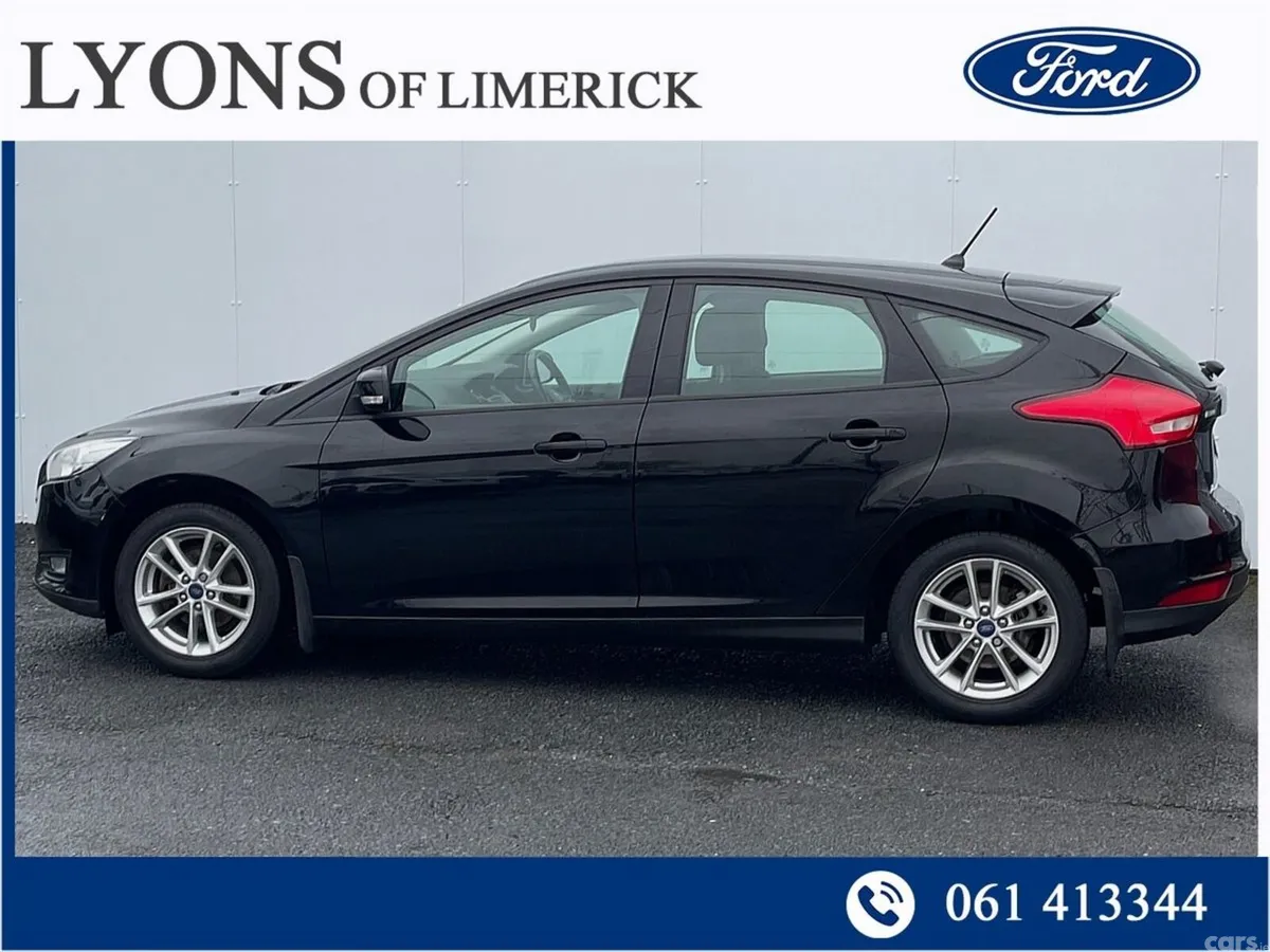 Ford Focus Hatchback, Petrol, 2017, Black