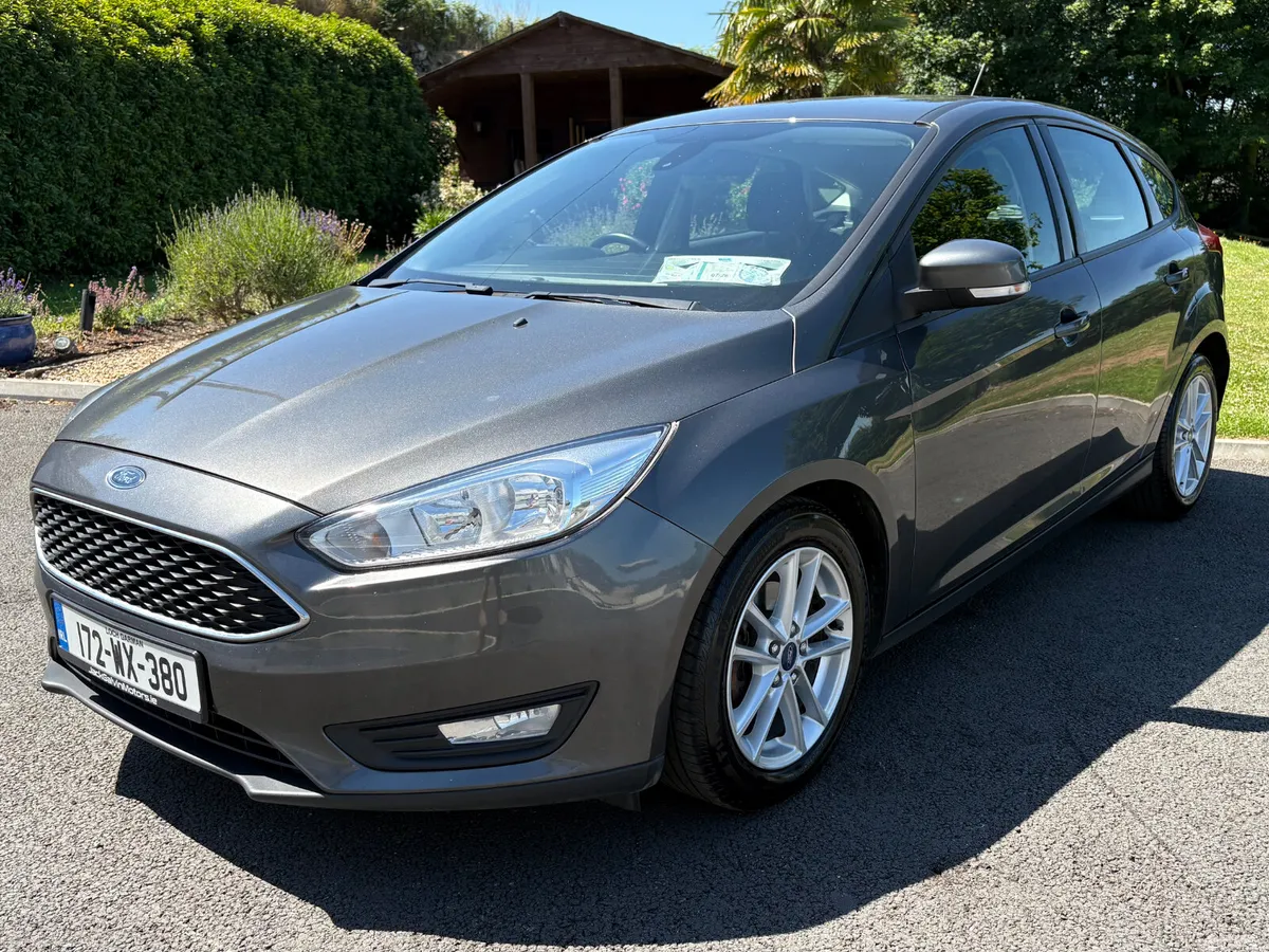 Ford Focus Hatchback, Diesel, 2017, Grey