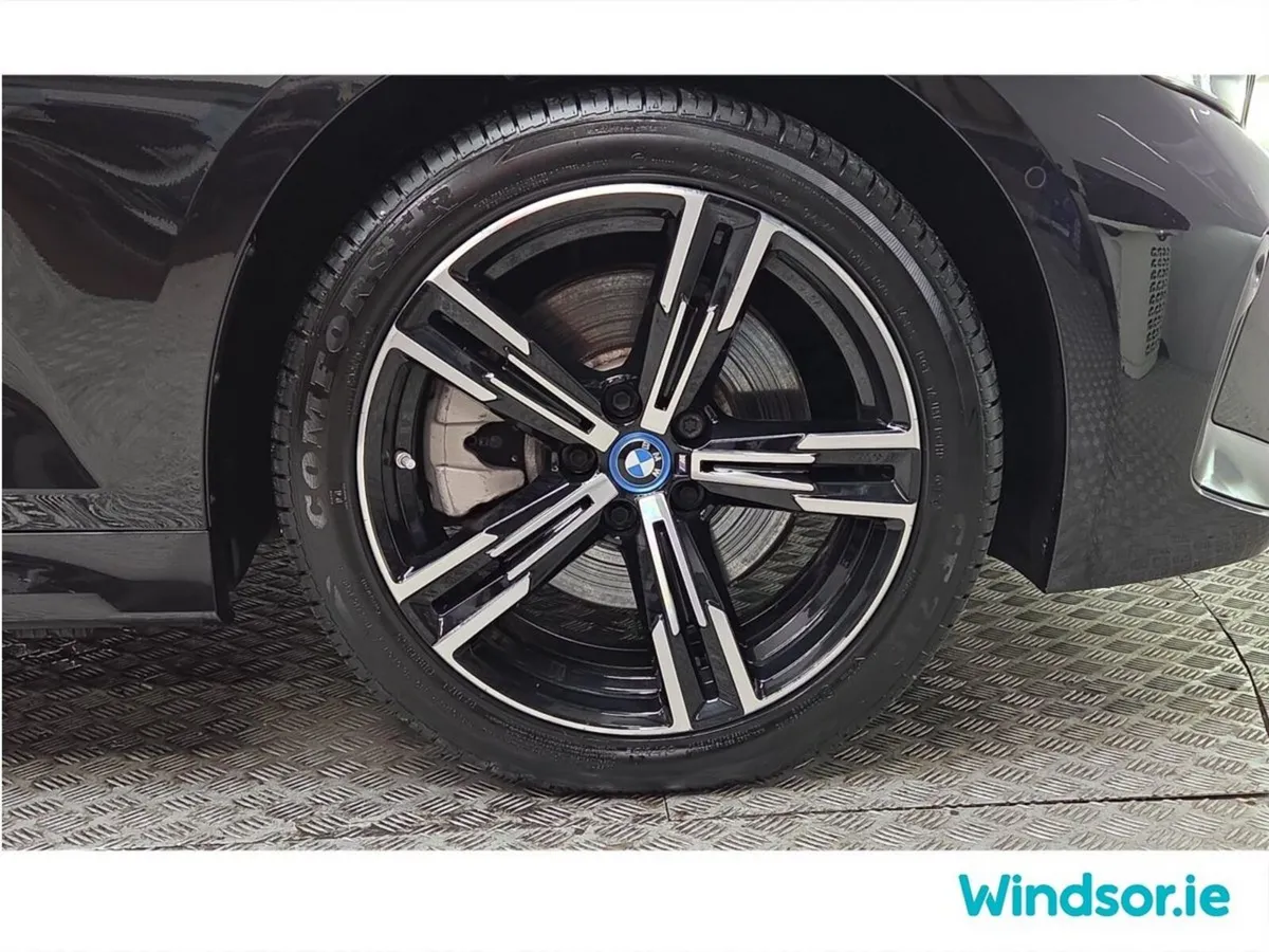 BMW 3-Series Saloon, Petrol Plug-in Hybrid, 2024, Black