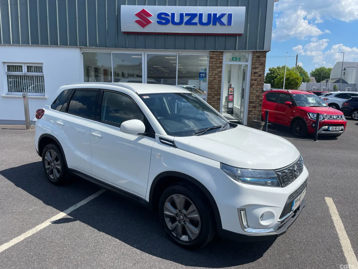 Suzuki Vitara SUV, Petrol Hybrid, 2022, White