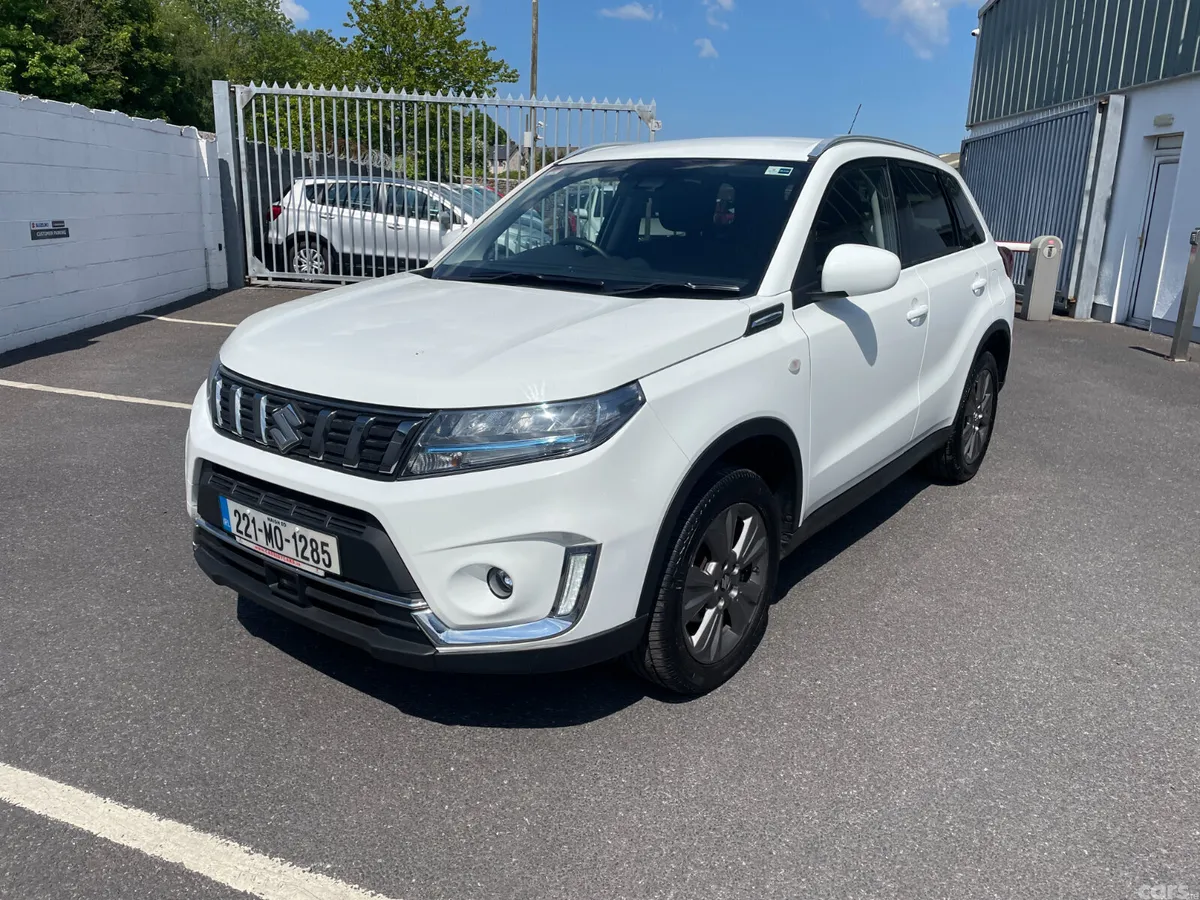 Suzuki Vitara SUV, Petrol Hybrid, 2022, White