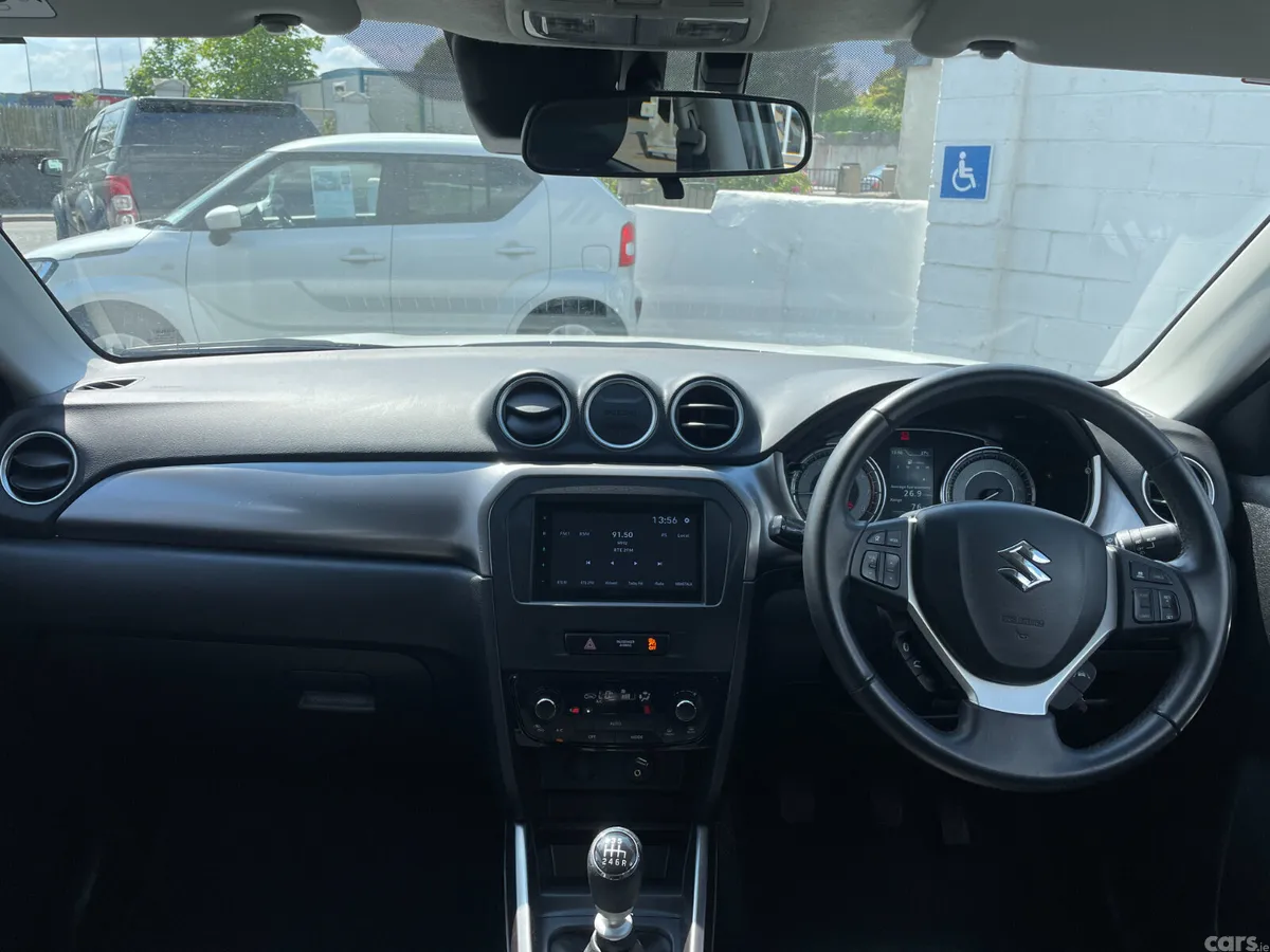 Suzuki Vitara SUV, Petrol Hybrid, 2022, White