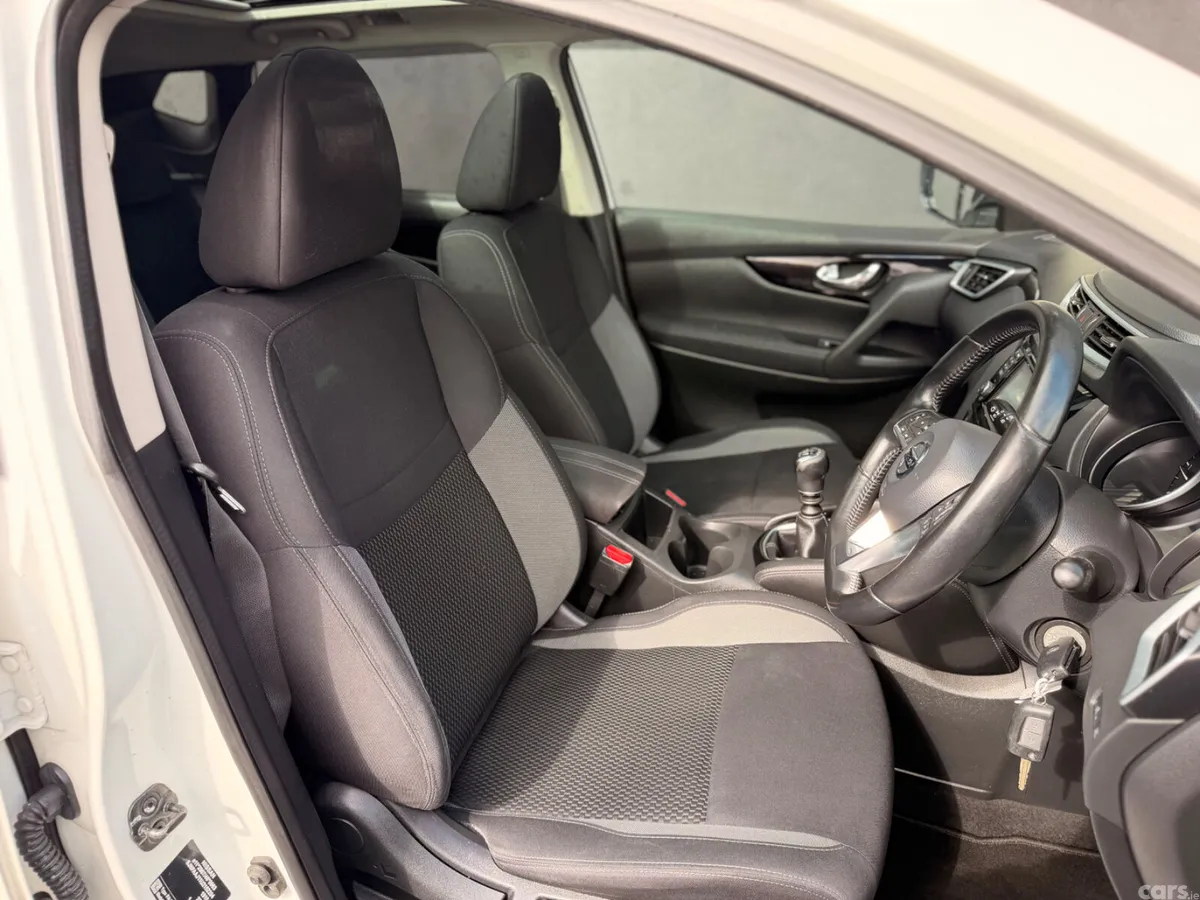 Nissan Qashqai MPV, Diesel, 2018, White