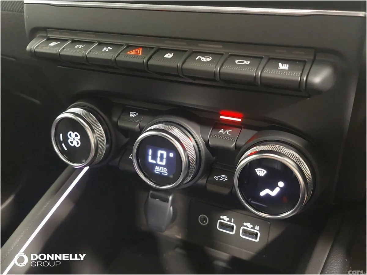 Renault Clio Hatchback, 2026, 