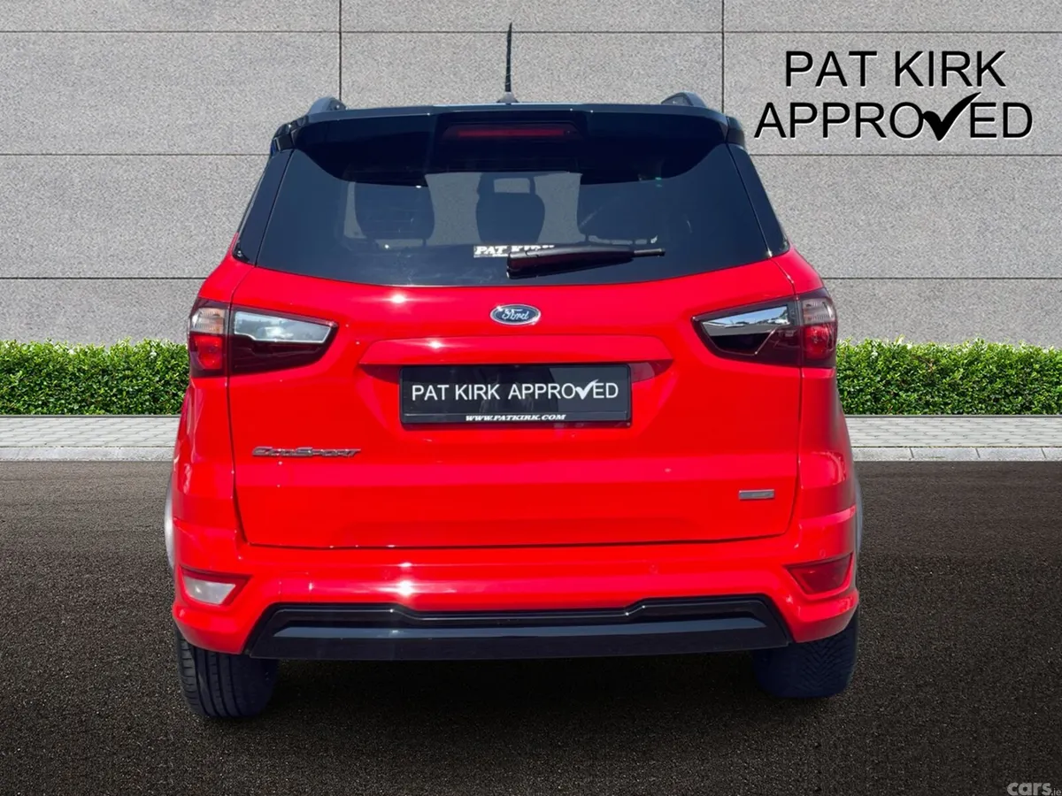 Ford EcoSport Hatchback, Petrol, 2018, Red