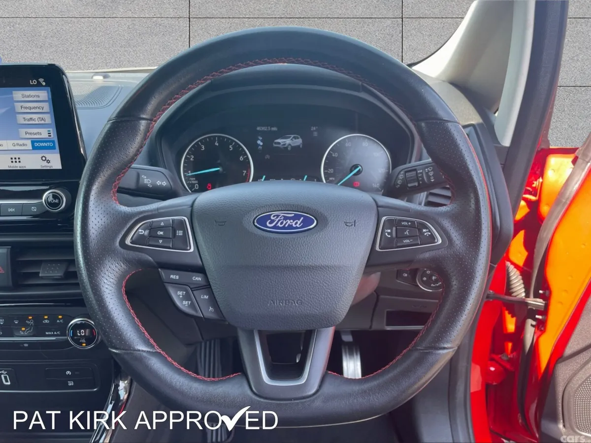 Ford EcoSport Hatchback, Petrol, 2018, Red
