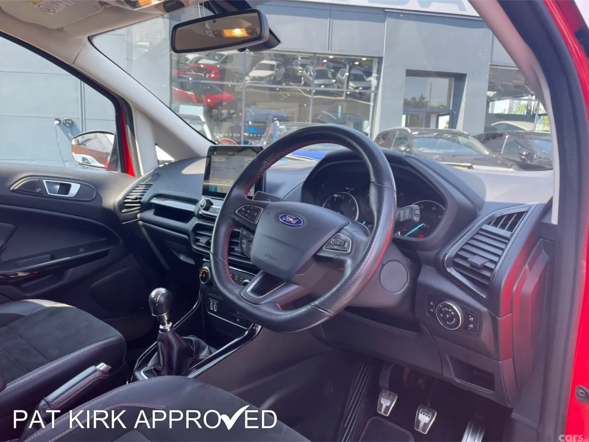 Ford EcoSport Hatchback, Petrol, 2018, Red