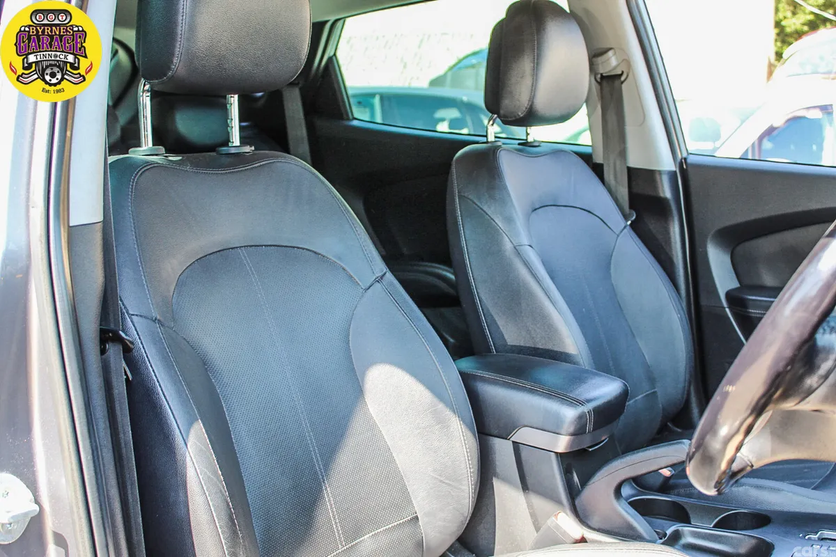 Hyundai ix35 SUV, Petrol, 2014, Grey