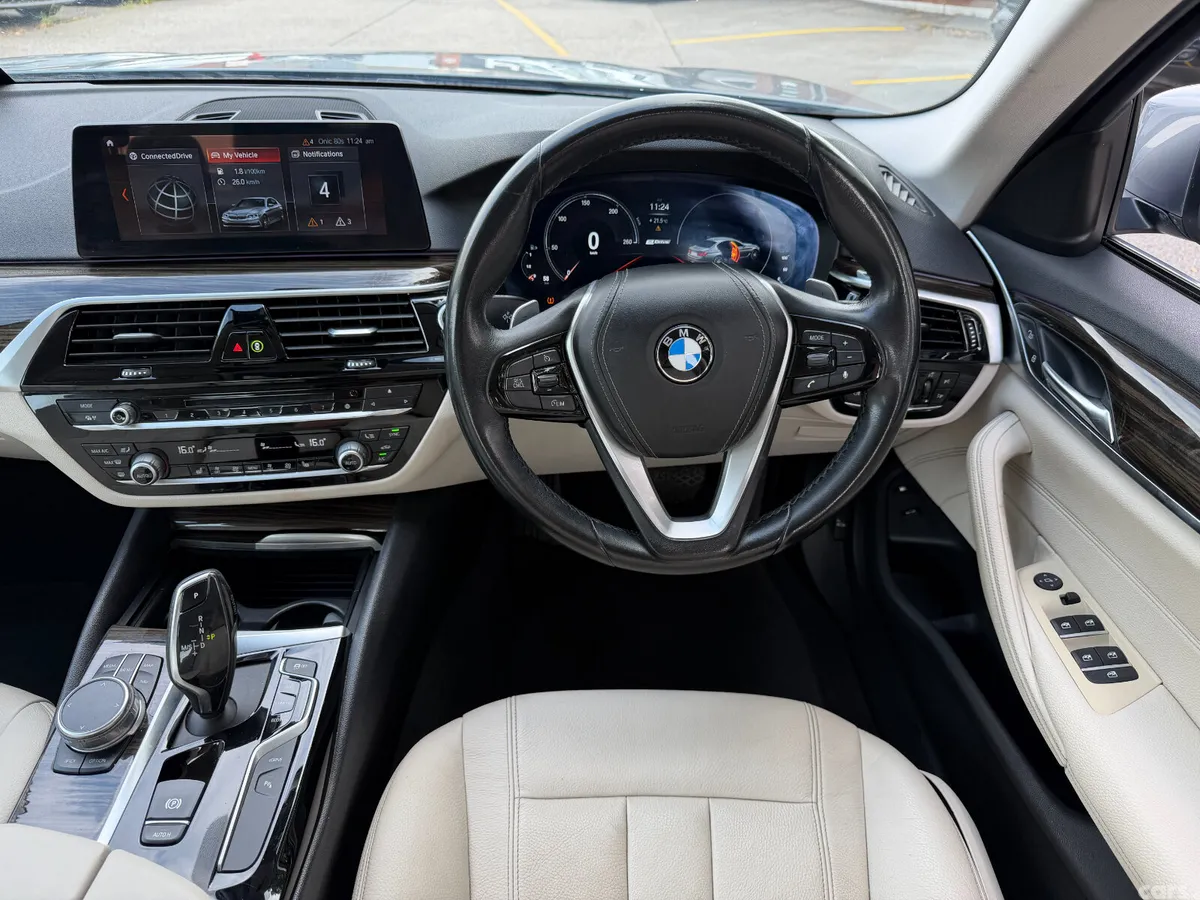 BMW 5-Series Saloon, Petrol Plug-in Hybrid, 2019, Grey
