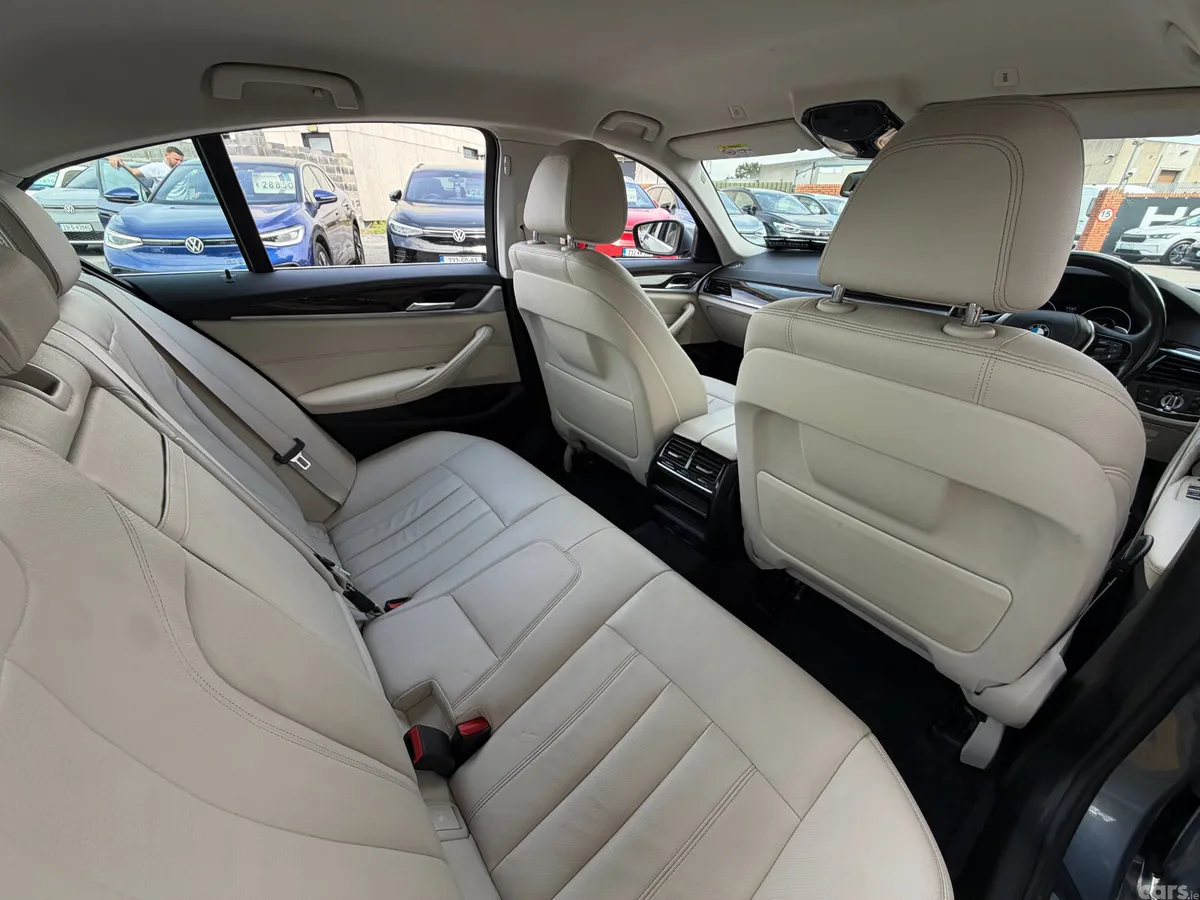 BMW 5-Series Saloon, Petrol Plug-in Hybrid, 2019, Grey