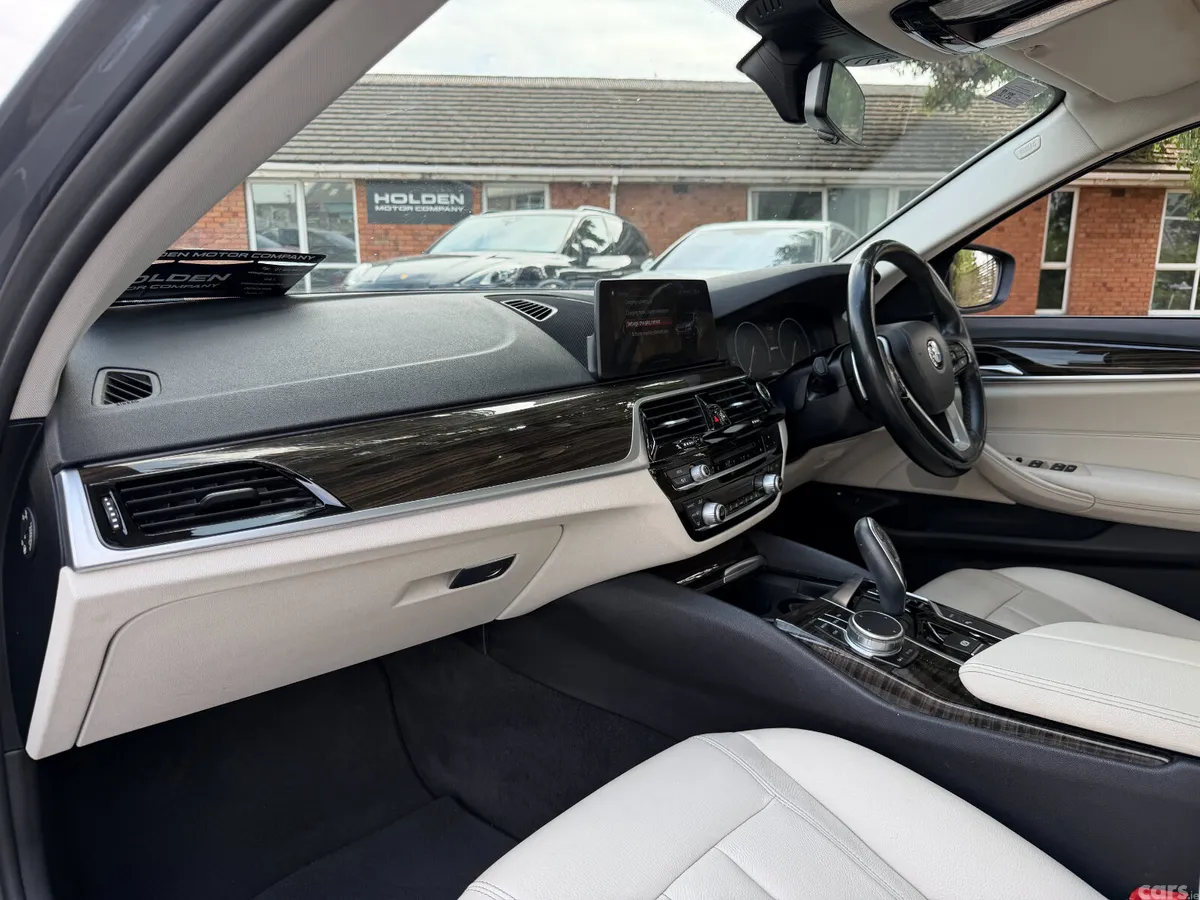 BMW 5-Series Saloon, Petrol Plug-in Hybrid, 2019, Grey
