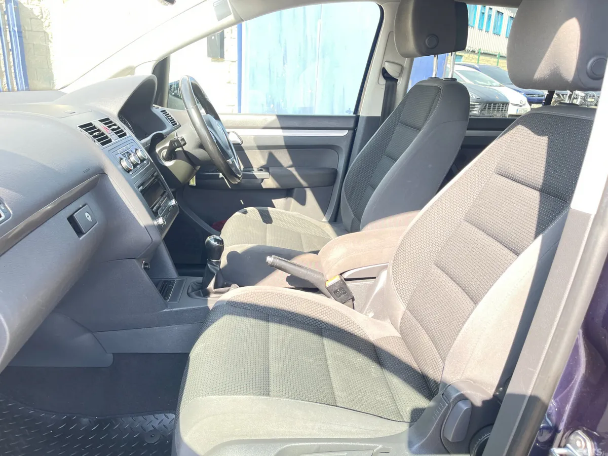 Volkswagen Touran MPV, Diesel, 2014, Blue