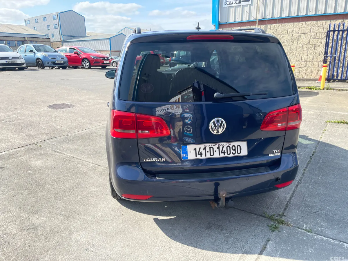 Volkswagen Touran MPV, Diesel, 2014, Blue