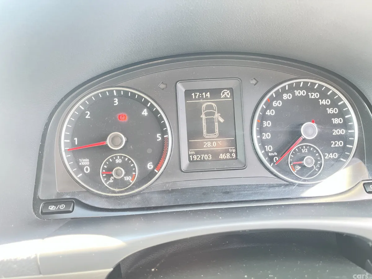 Volkswagen Touran MPV, Diesel, 2014, Blue