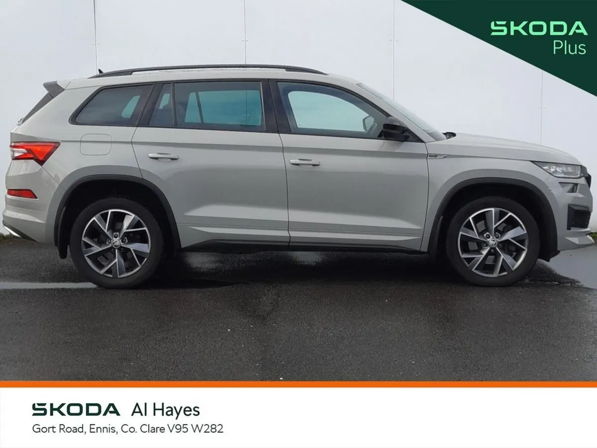 Skoda Kodiaq MPV, Diesel, 2023, Grey