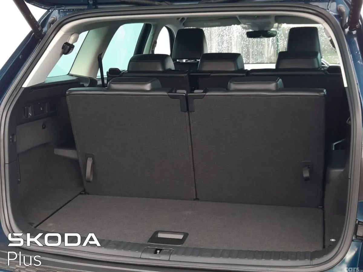 Skoda Kodiaq MPV, Diesel, 2023, Blue