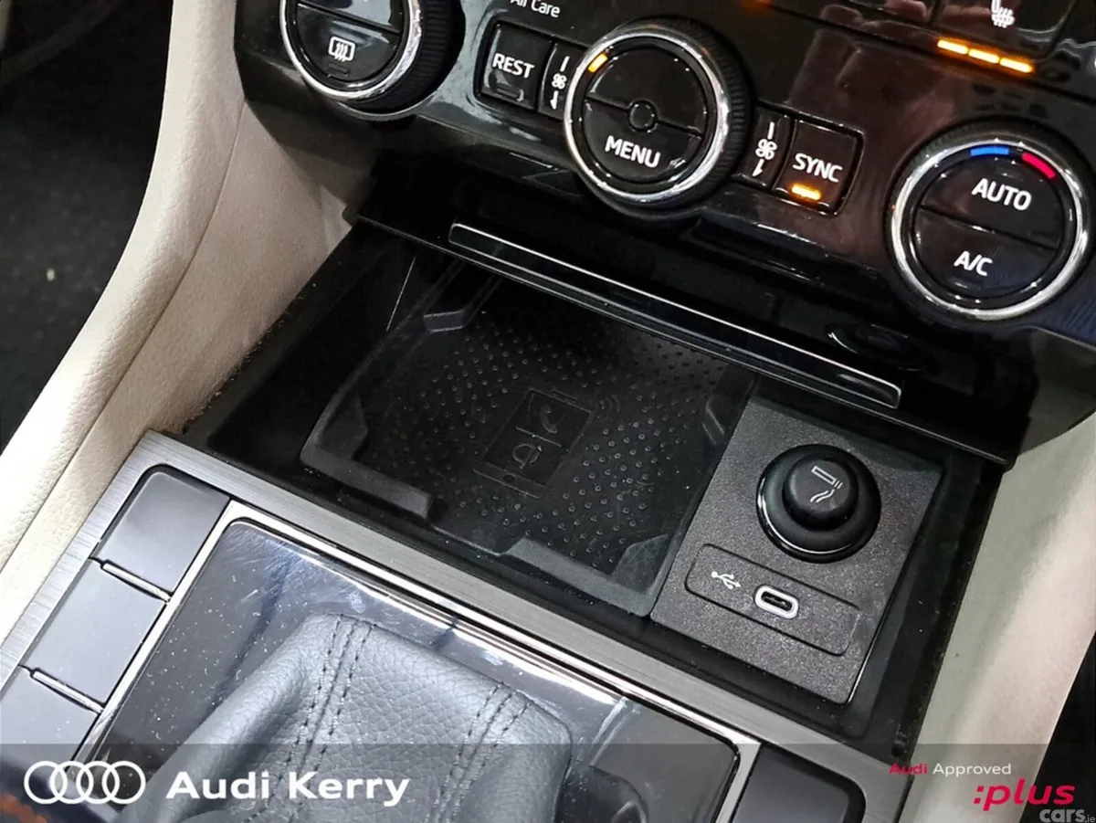Skoda Superb Saloon, Diesel, 2024, Black