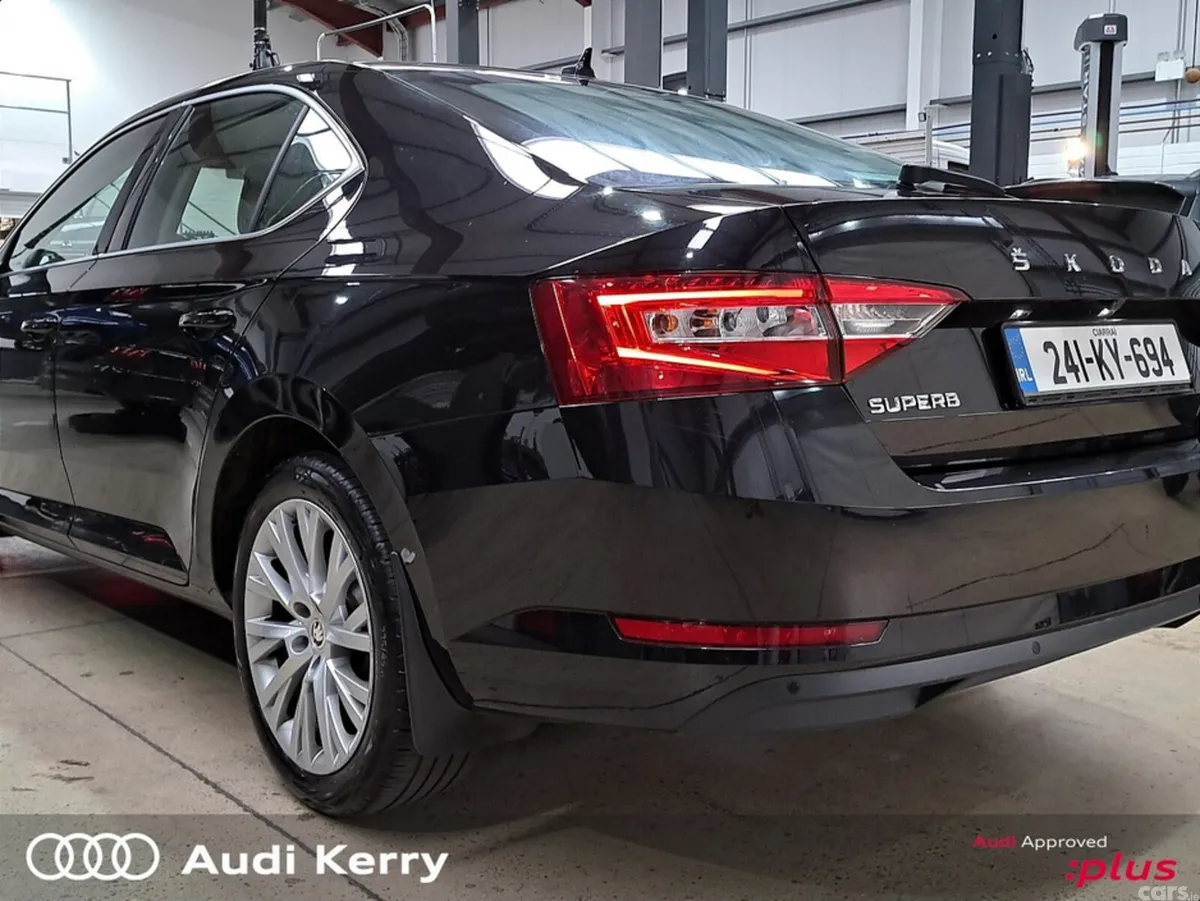 Skoda Superb Saloon, Diesel, 2024, Black