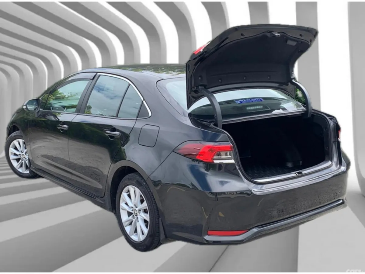 Toyota Corolla Saloon, Petrol Hybrid, 2023, Black