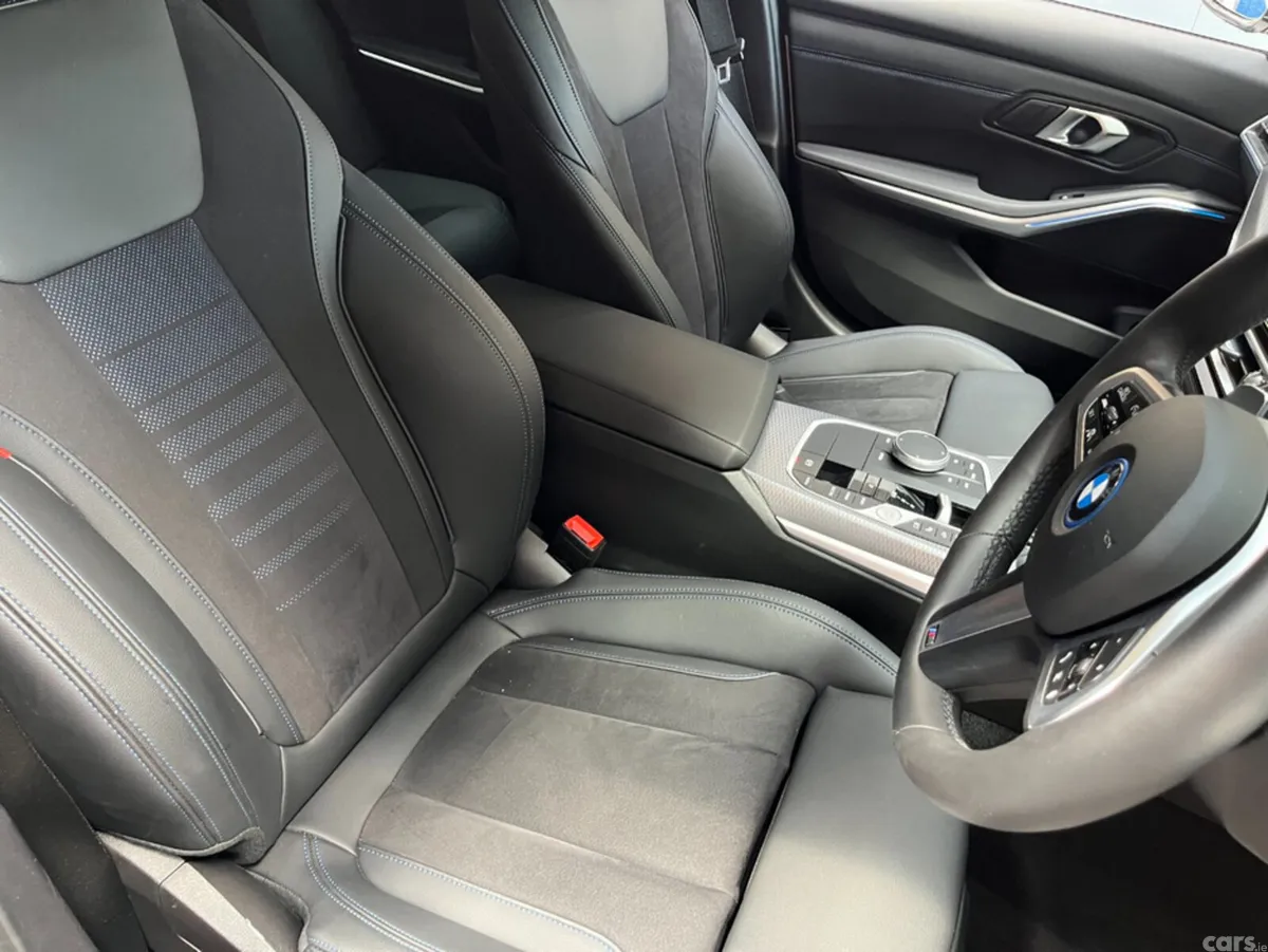 BMW 3-Series Saloon, Petrol Plug-in Hybrid, 2024, White