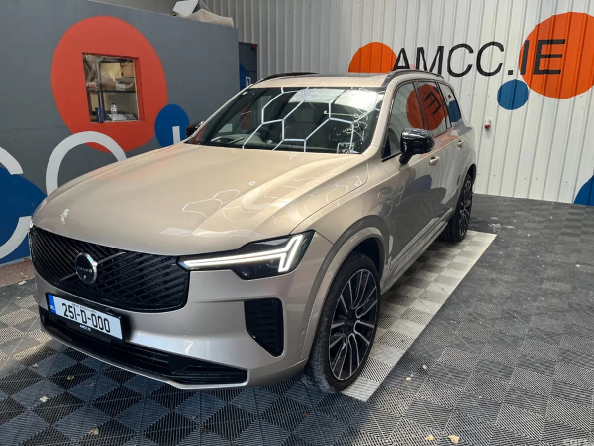 Volvo XC90 SUV, Petrol Plug-in Hybrid, 2025, Grey