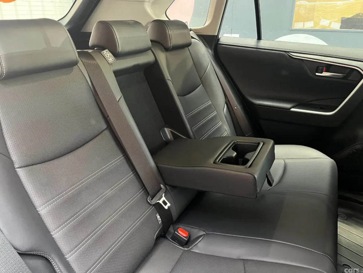Toyota RAV4 SUV, Petrol Hybrid, 2024, Black