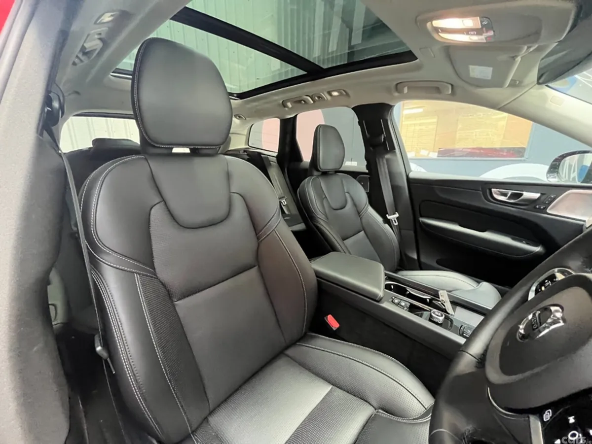 Volvo XC60 SUV, Petrol Plug-in Hybrid, 2024, Red