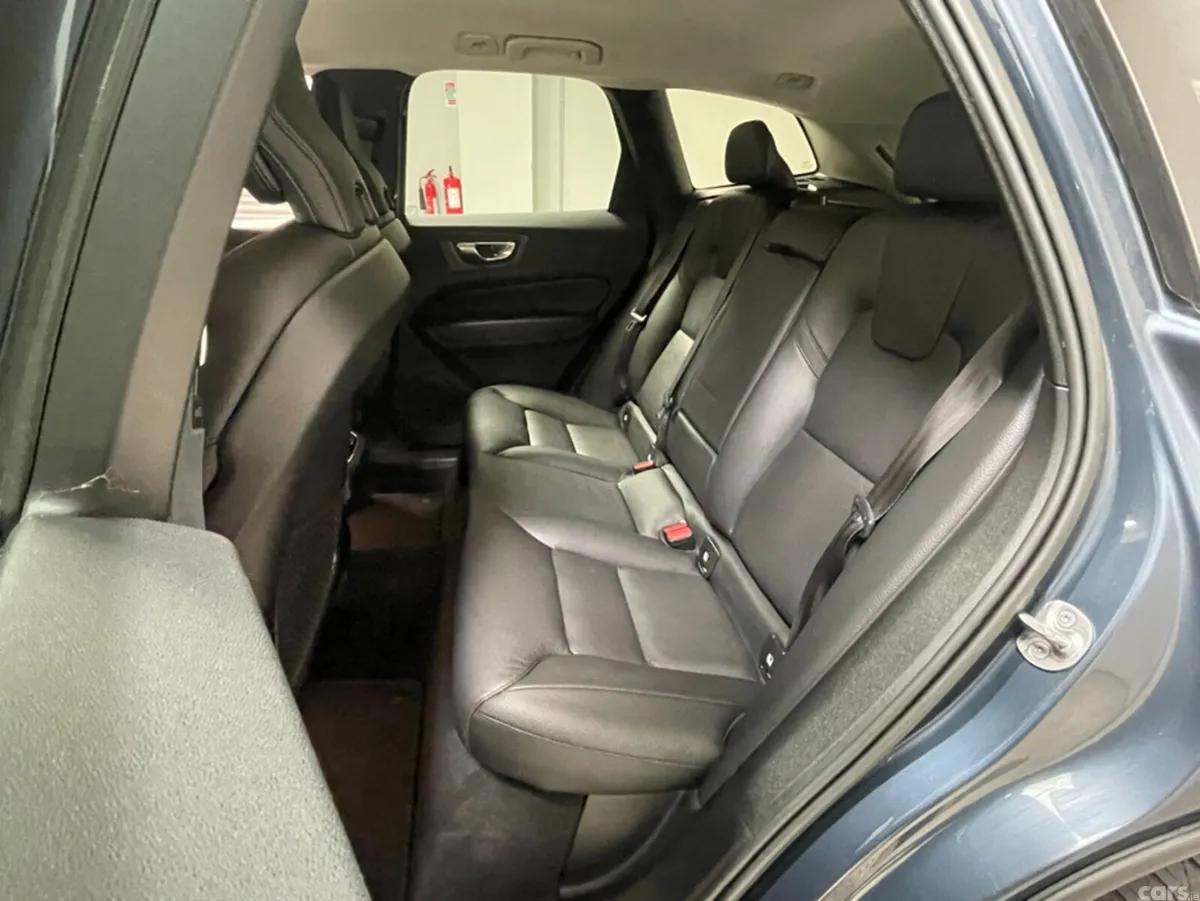 Volvo XC60 SUV, Diesel, 2023, Blue