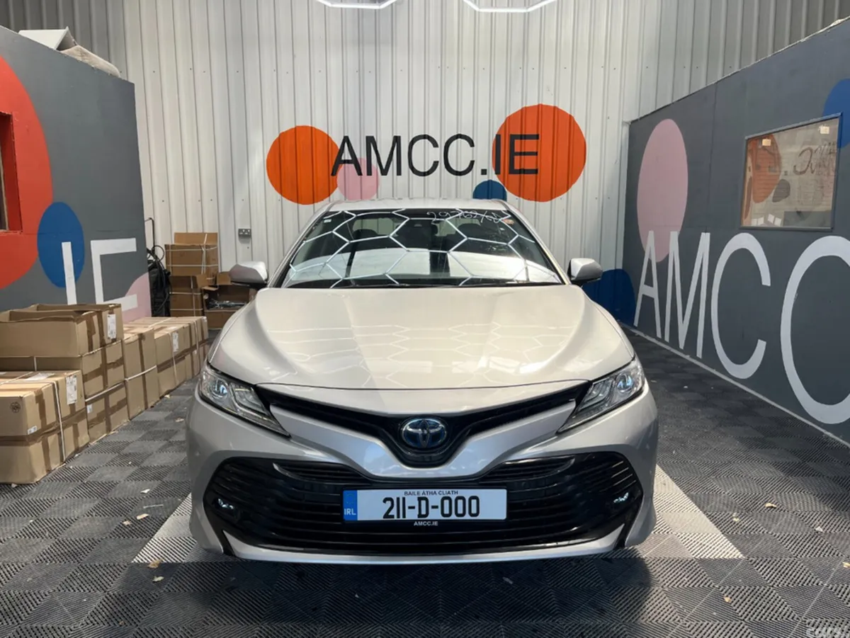 Toyota Camry Saloon, Petrol, 2021, Grey