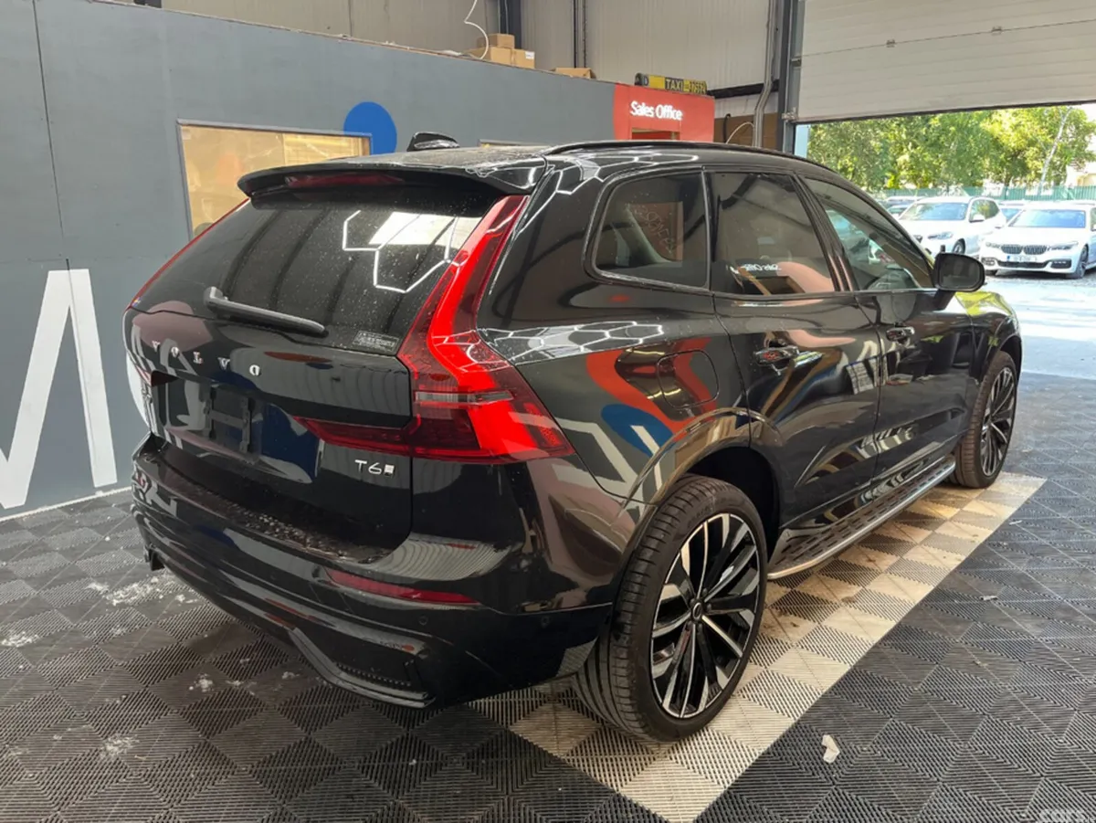 Volvo XC60 SUV, Petrol Plug-in Hybrid, 2025, Black