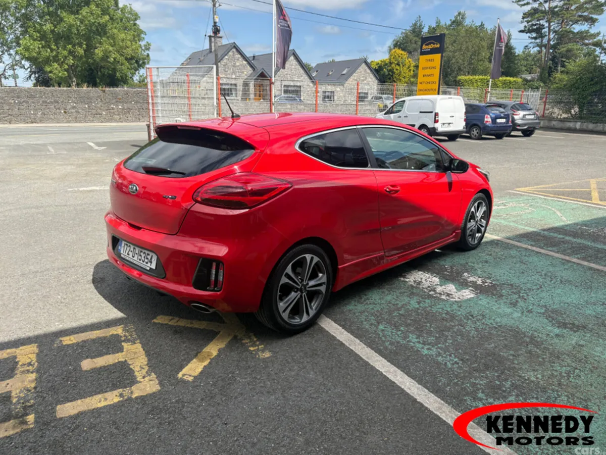 Kia ProCeed Hatchback, Diesel, 2017, Red