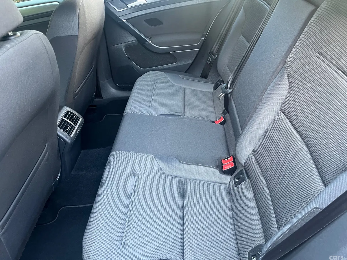 Volkswagen Golf Hatchback, Diesel, 2019, Grey