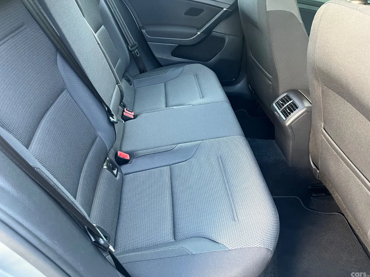 Volkswagen Golf Hatchback, Diesel, 2019, Grey