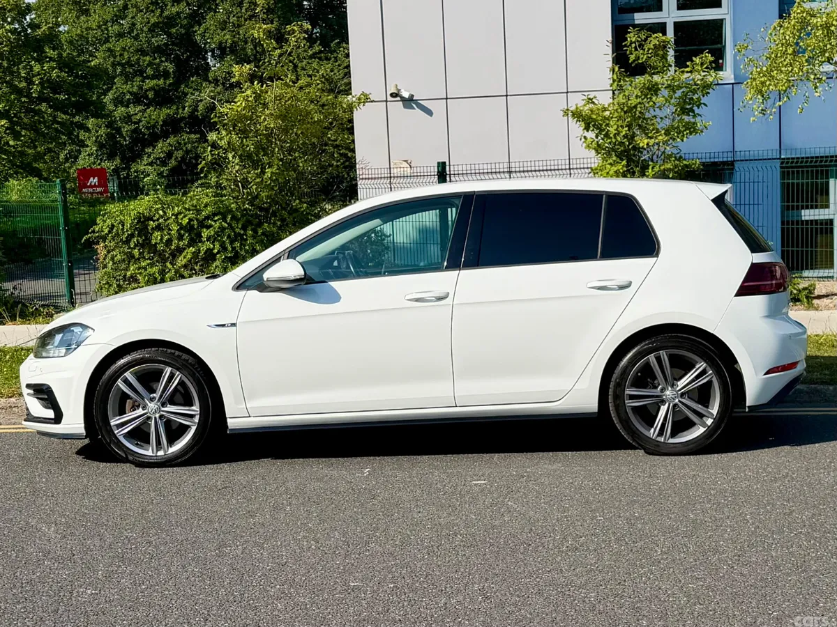 Volkswagen Golf Estate, Petrol, 2018, White