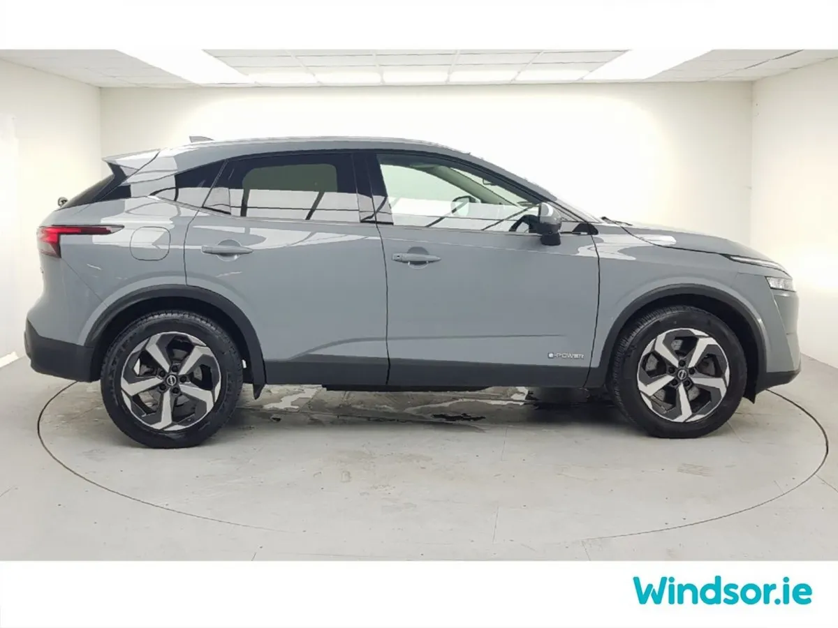 Nissan Qashqai MPV, Petrol, 2023, Grey