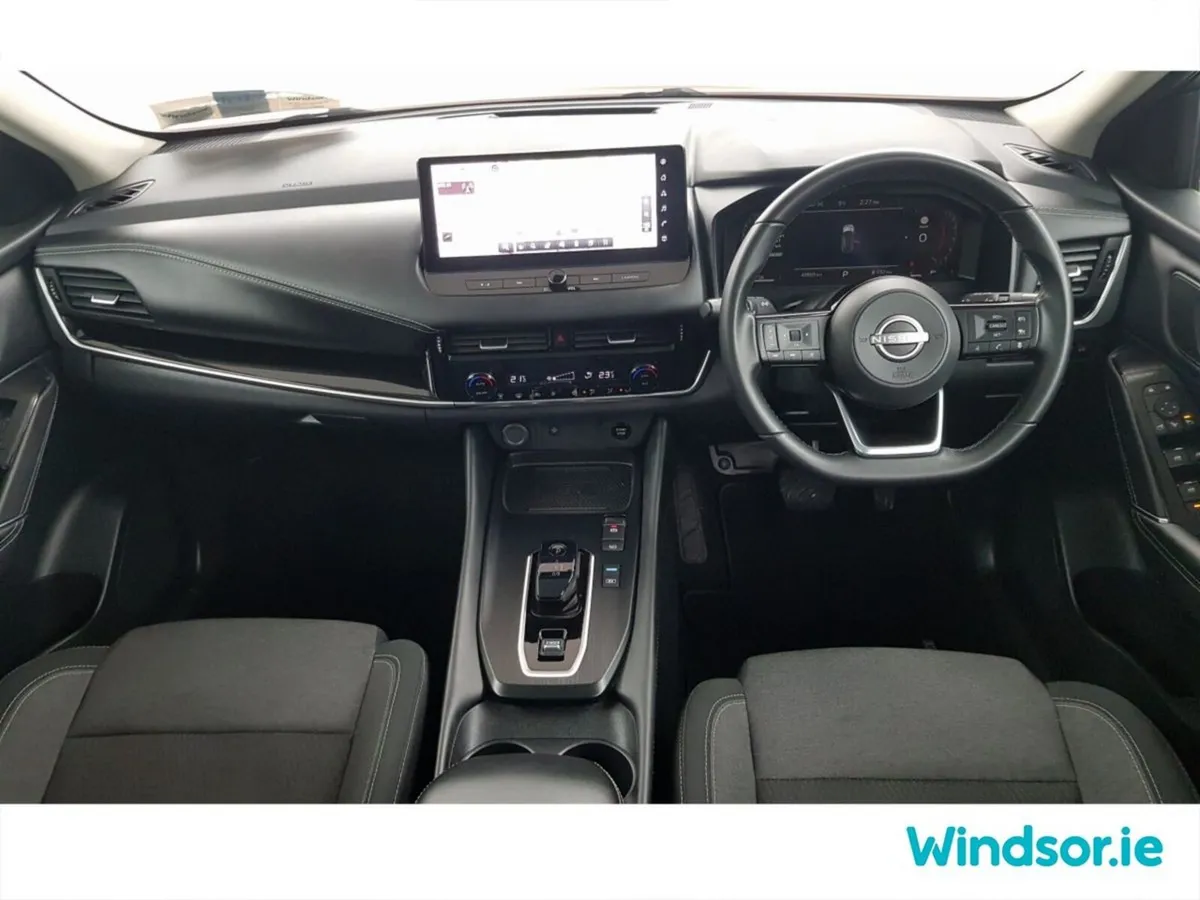 Nissan Qashqai MPV, Petrol Hybrid, 2023, Orange