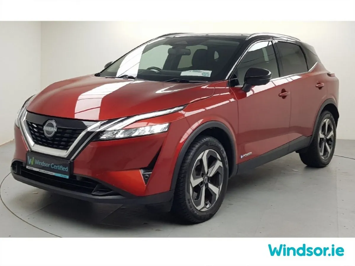 Nissan Qashqai MPV, Petrol Hybrid, 2023, Orange