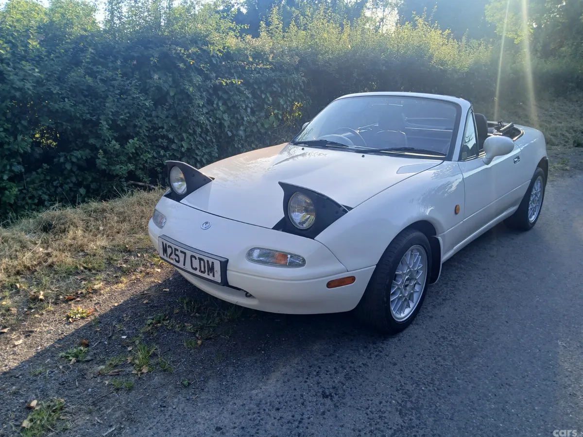 Mazda MX-5 Coupe, Petrol, 1995, White