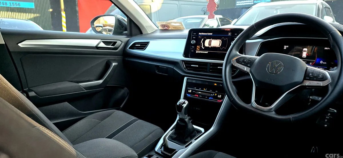 Volkswagen T-Roc SUV, Petrol, 2023, Grey