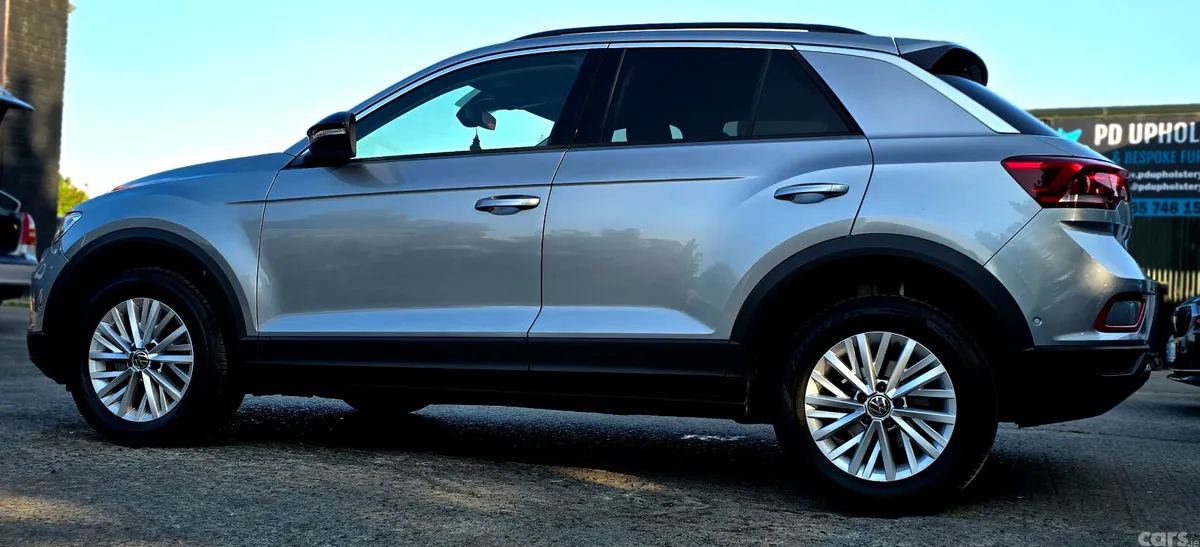 Volkswagen T-Roc SUV, Petrol, 2023, Grey