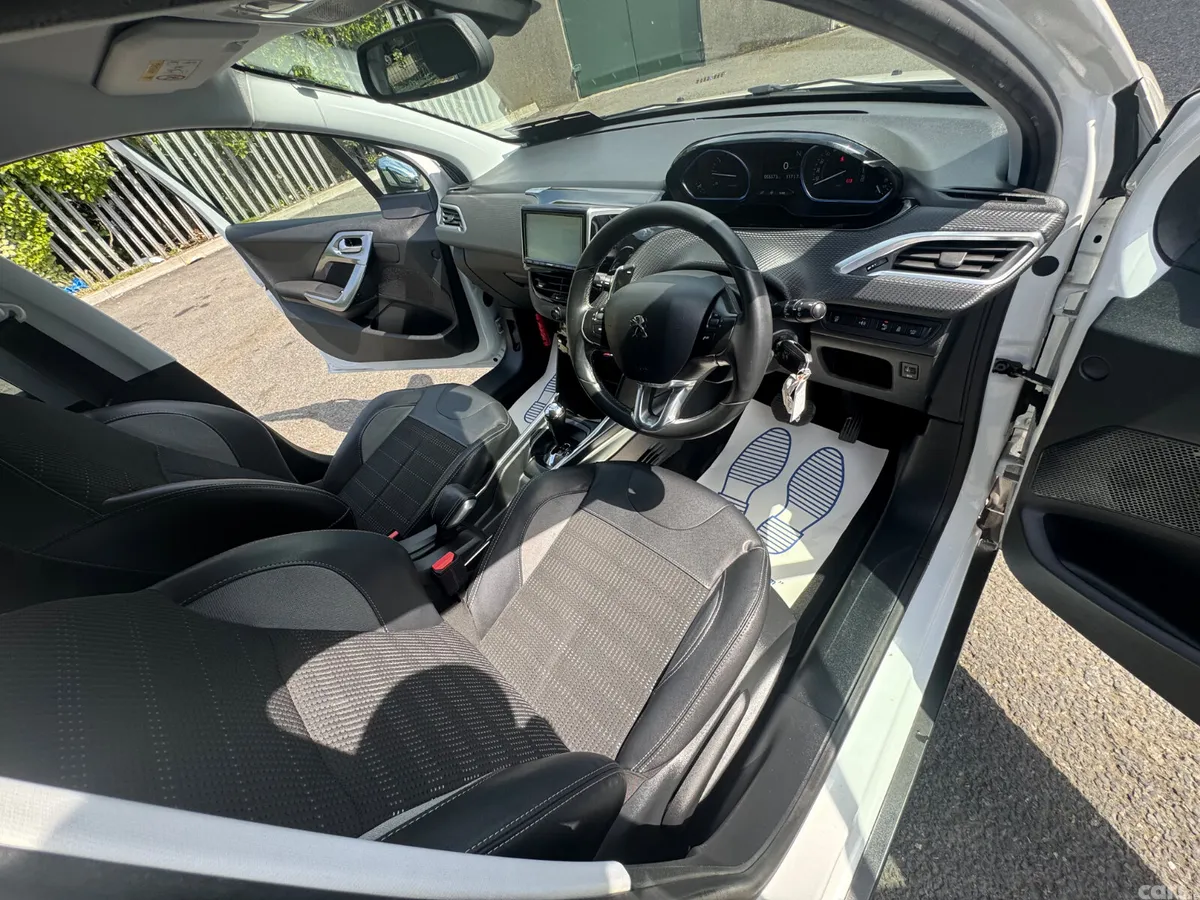 Peugeot 2008 SUV, Petrol, 2015, White