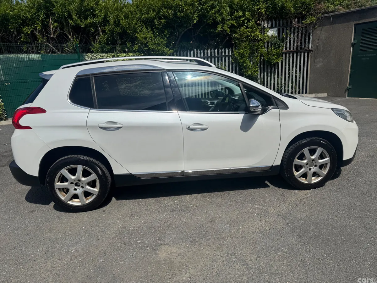Peugeot 2008 SUV, Petrol, 2015, White
